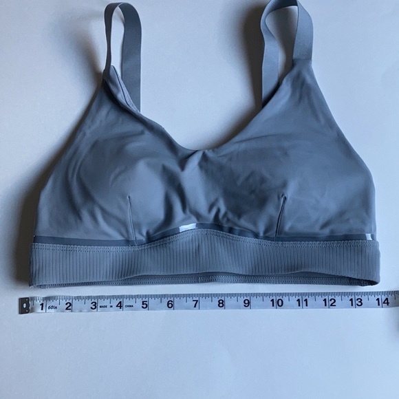 10/$70: NWOT lululemon radiant motion sports bra - Picture 5 of 5